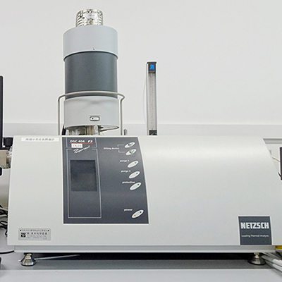 High-Temperature Differential Scanning Calorimeter :  NETZSCH DSC 404 F3