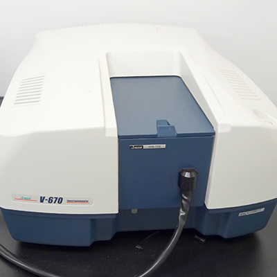 Ultraviolet-Visible-Near IR Spectrophotometer：JASCO　V-670