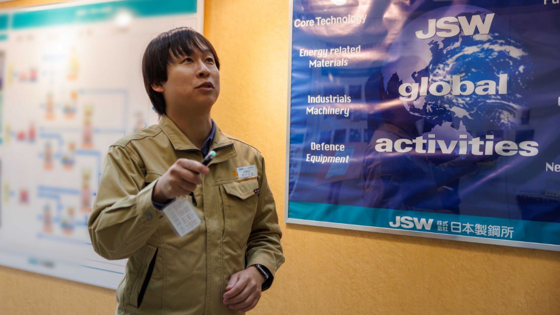 説明をする野戸さん