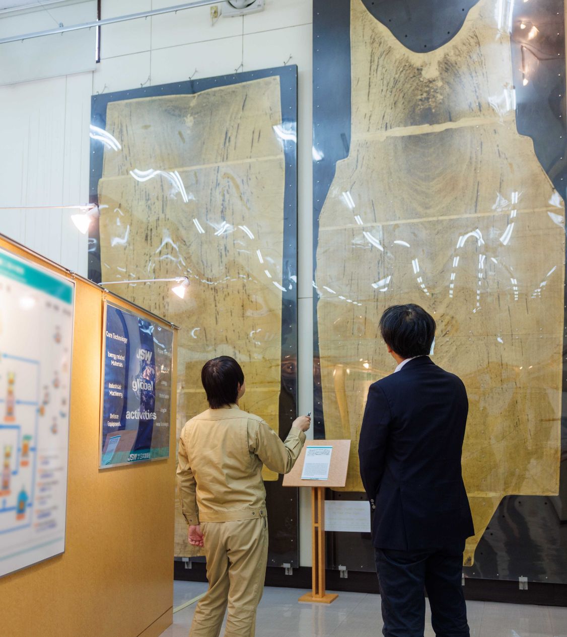 説明をする野戸さん