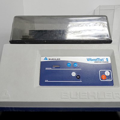 振動式自動研磨装置: VibroMet 2