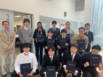 3月25日：卒業式 写真1